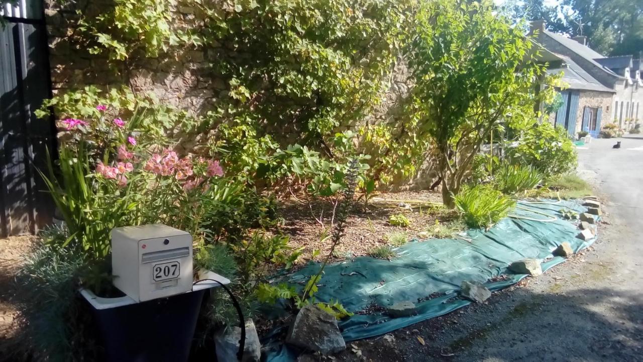 Bed and Breakfast Bienvenue Chez Joelle Et Andre Au 207 Balaze Exterior foto